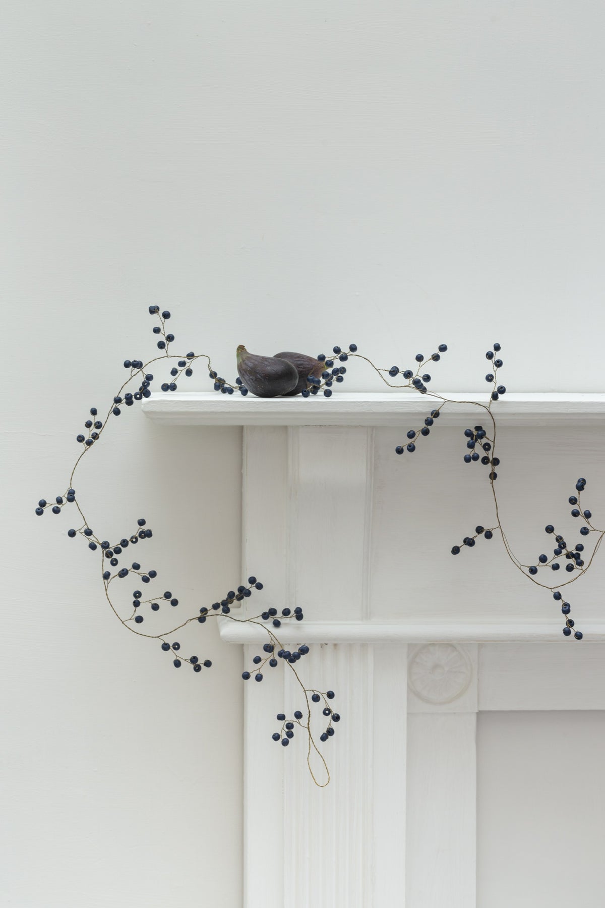 Blue Berry Wooden Garland