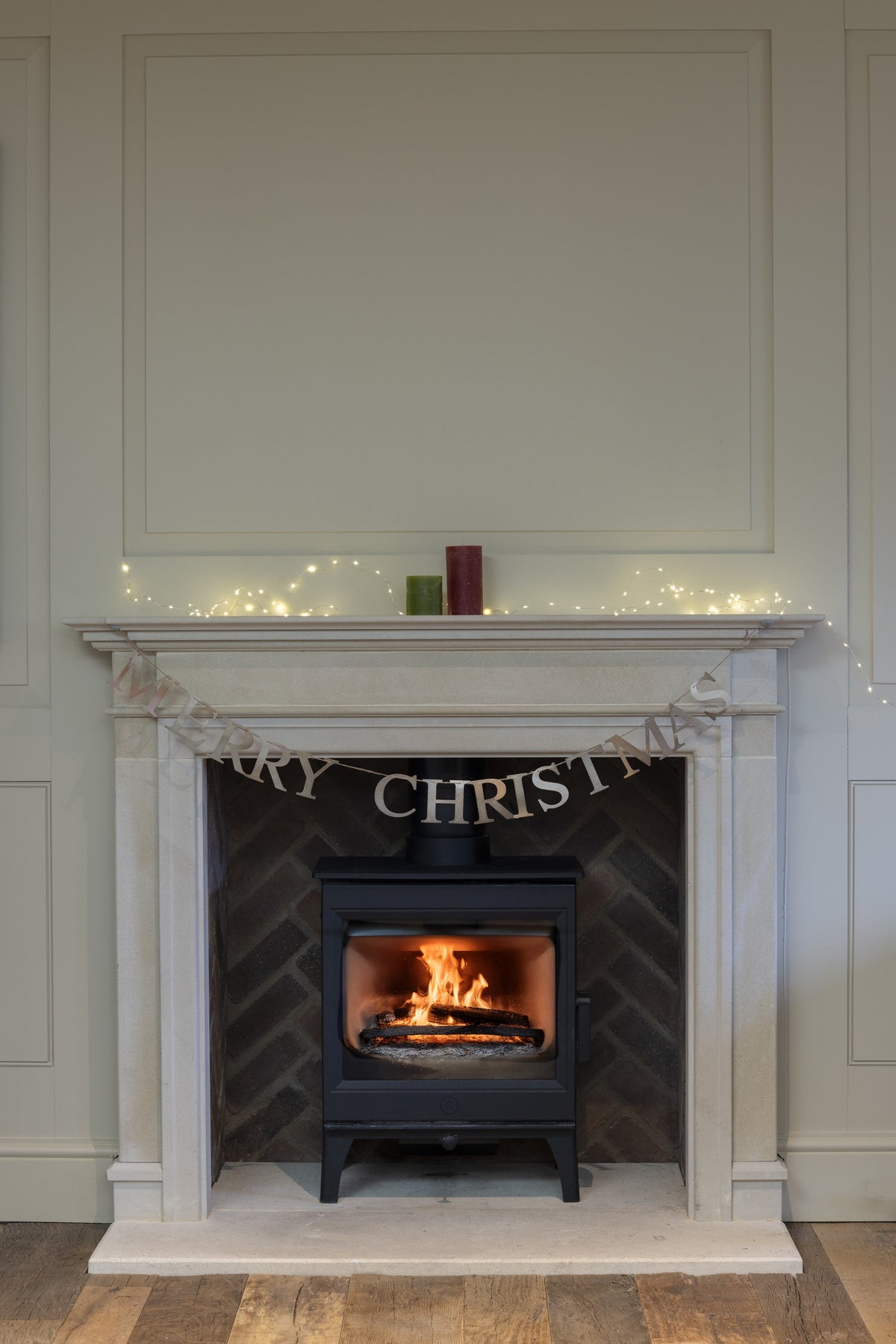 Antique Silver Merry Christmas Garland