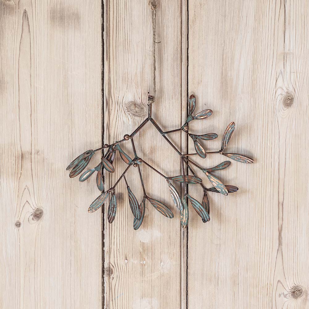 Vintage Metal Mistletoe Bunch